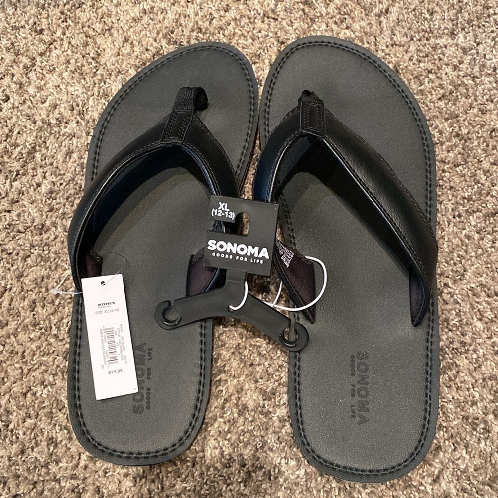 NWT Men’s Sandals